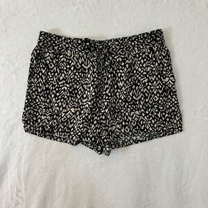 Joe Benbassat Ikat Print Pull On Shorts with Pockets Juniors Size Large